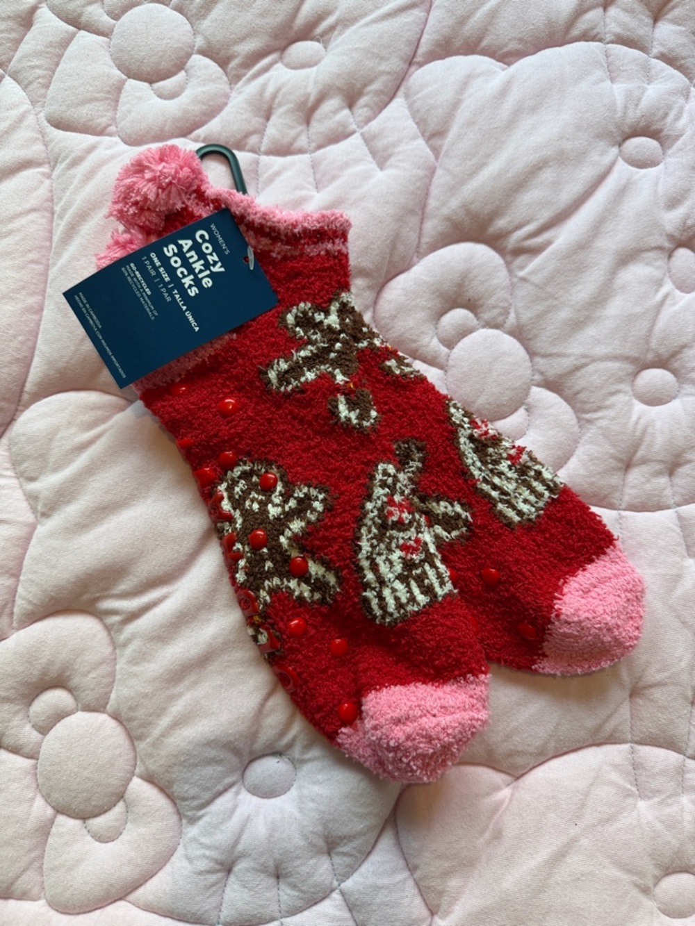 Old Navy Red & Pink Fuzzy Holiday Gingerbread Grip Socks